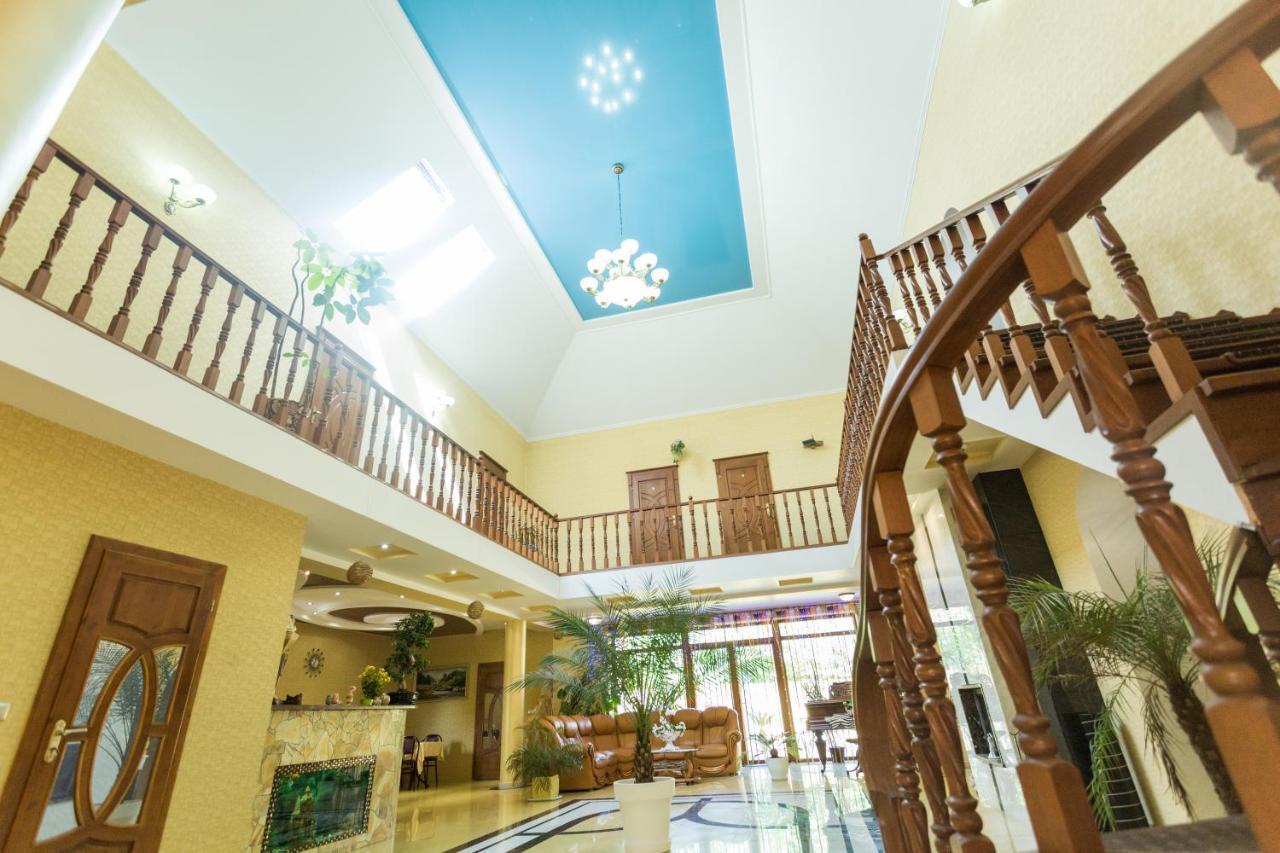 Sunrise Boutique Hotel Berehove  Ngoại thất bức ảnh